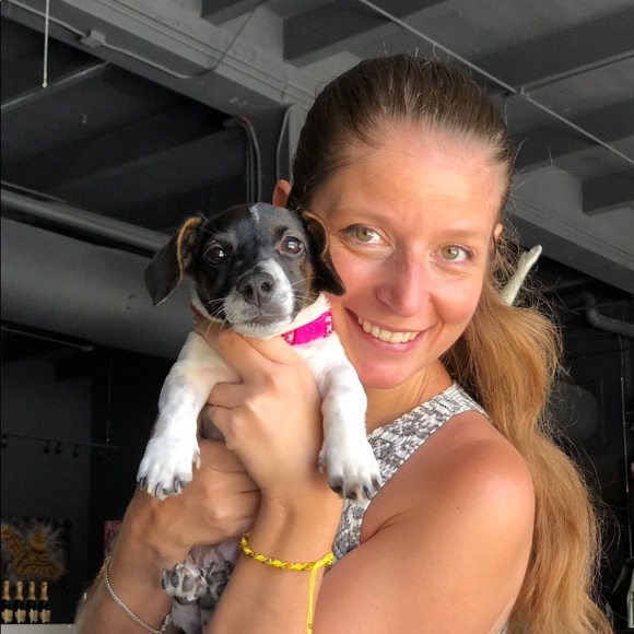 Meet your Posher, Carla - Picture 1 of 1